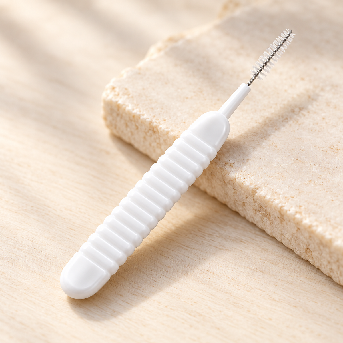 Fine Nozzle Cleaning Brush — White — product detail — product illustration