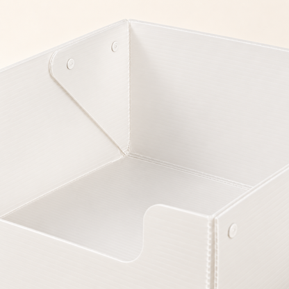 Foldable Cat Litter Tray — White — product detail — product illustration
